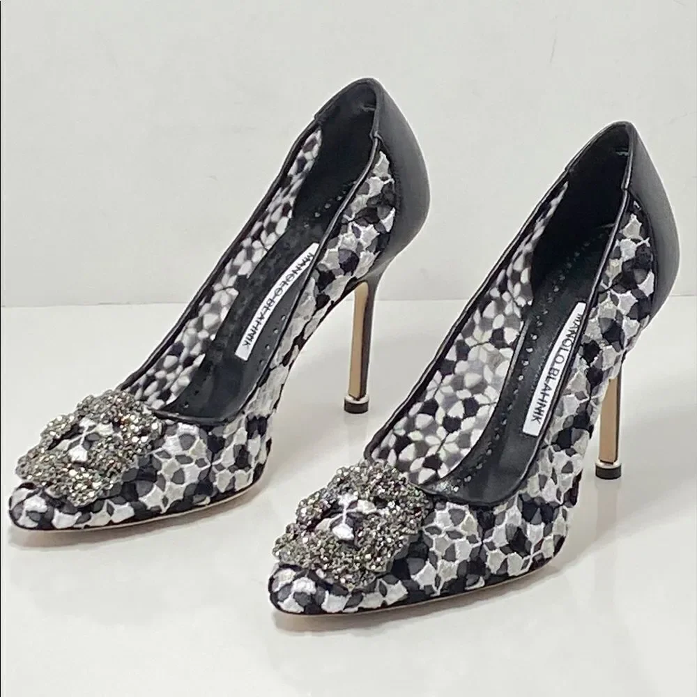 Manolo Blahnik Hangisi 105 Embellished Embroidered Pumps size 36